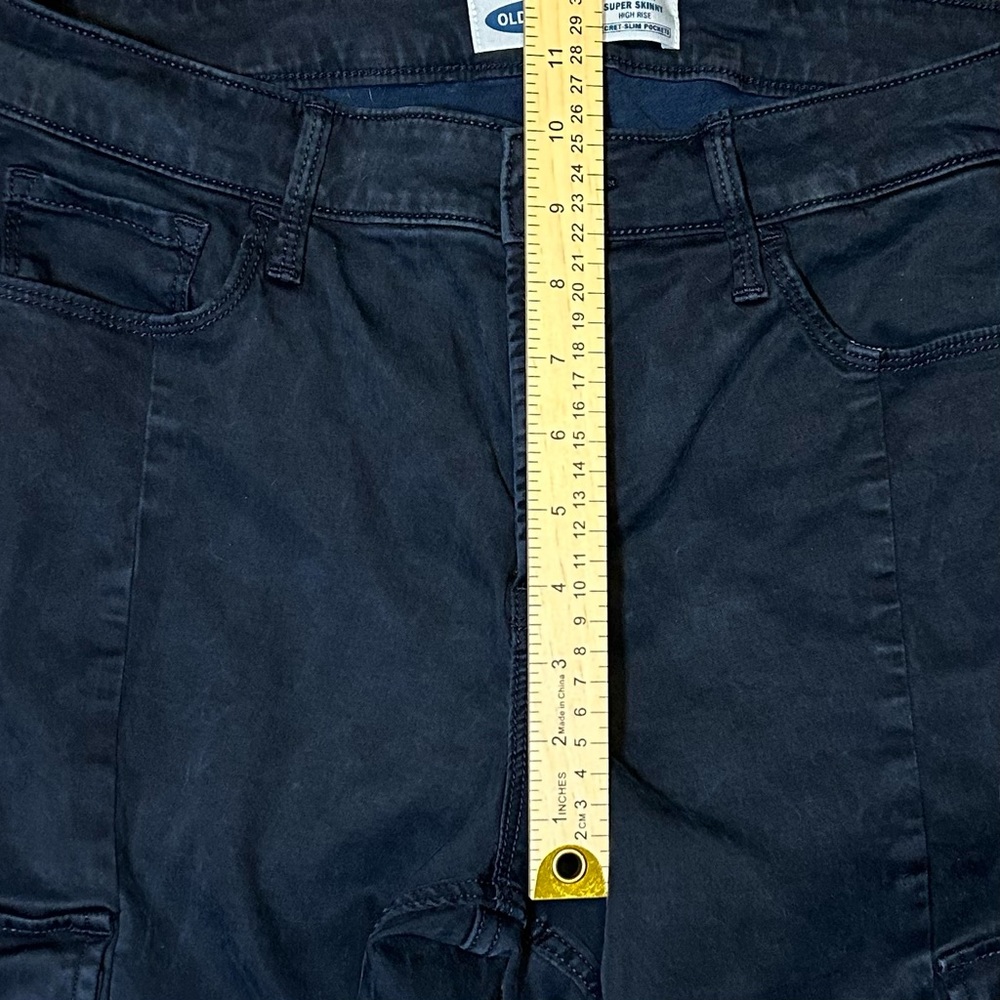 Old Navy Navy Skinny Cargo Pants - Picture 6 of 11